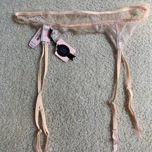 Victoria secret garnier